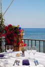 Terrasse des Restaurants mit Meeresblick